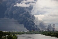 Тюменський НПЗ зупинив роботу після атаки українських дронів – Reuters